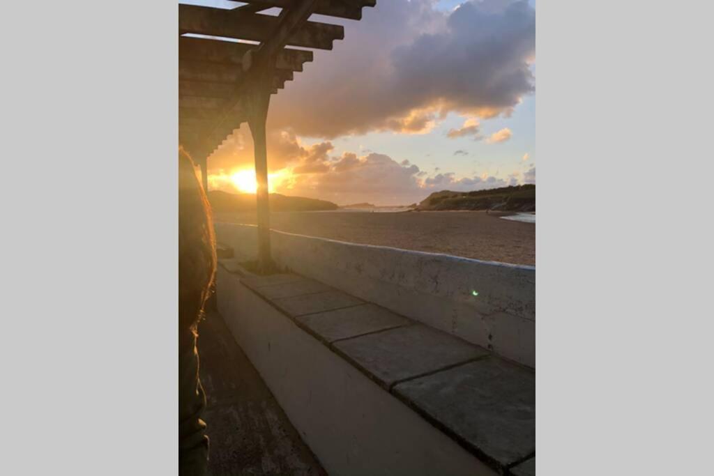 Six By The Sea - 2 Bed House - A Little Something For Everyone Saint Columb Minor Extérieur photo