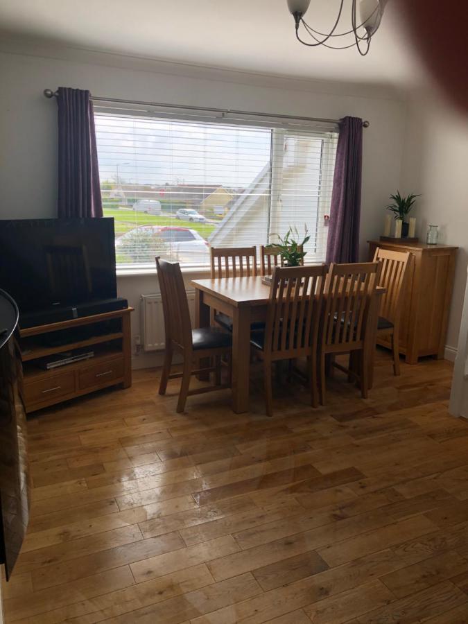 Six By The Sea - 2 Bed House - A Little Something For Everyone Saint Columb Minor Extérieur photo